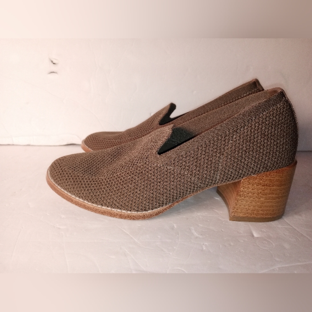 Eileen Fisher Dern Stretch Knit Loafers Pump in Antelope Sz 7.5
